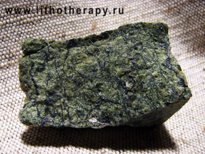 Змеевик (Серпентинит) Zmeevik